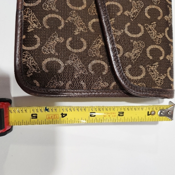 Celine Brown Textured Bag with Leather Closure - Picture 10 of 16